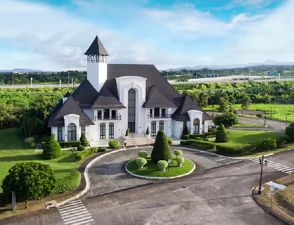 The Horizons at South Forbes | Luxury Homes for Sale 4 Chateaux de Paris at South Forbes Silang Cavite